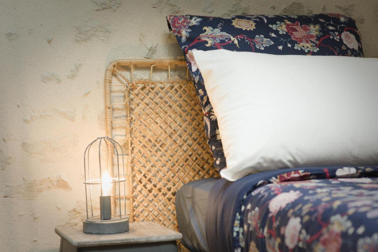 La Belle Lurette Bed and Breakfast Bressuire Eksteriør billede